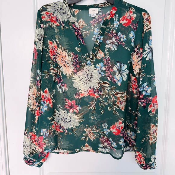 New Day Green Floral Sheer Blouse Size Small - Picture 4 of 9